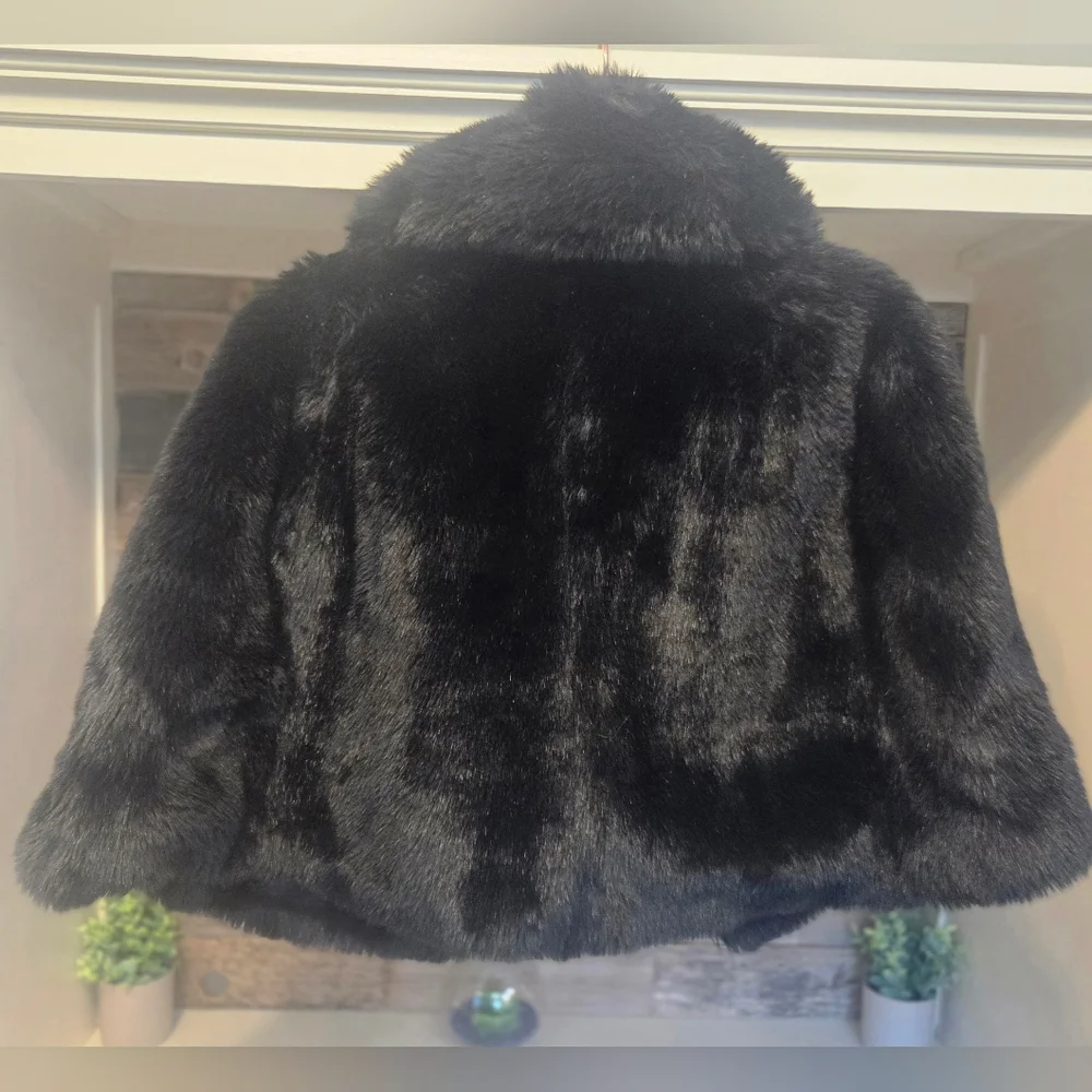 LOFT Luxurious Faux Fur Cape-Great For Formal Occasions!! BLACK Available Only!! - Picture 8 of 9